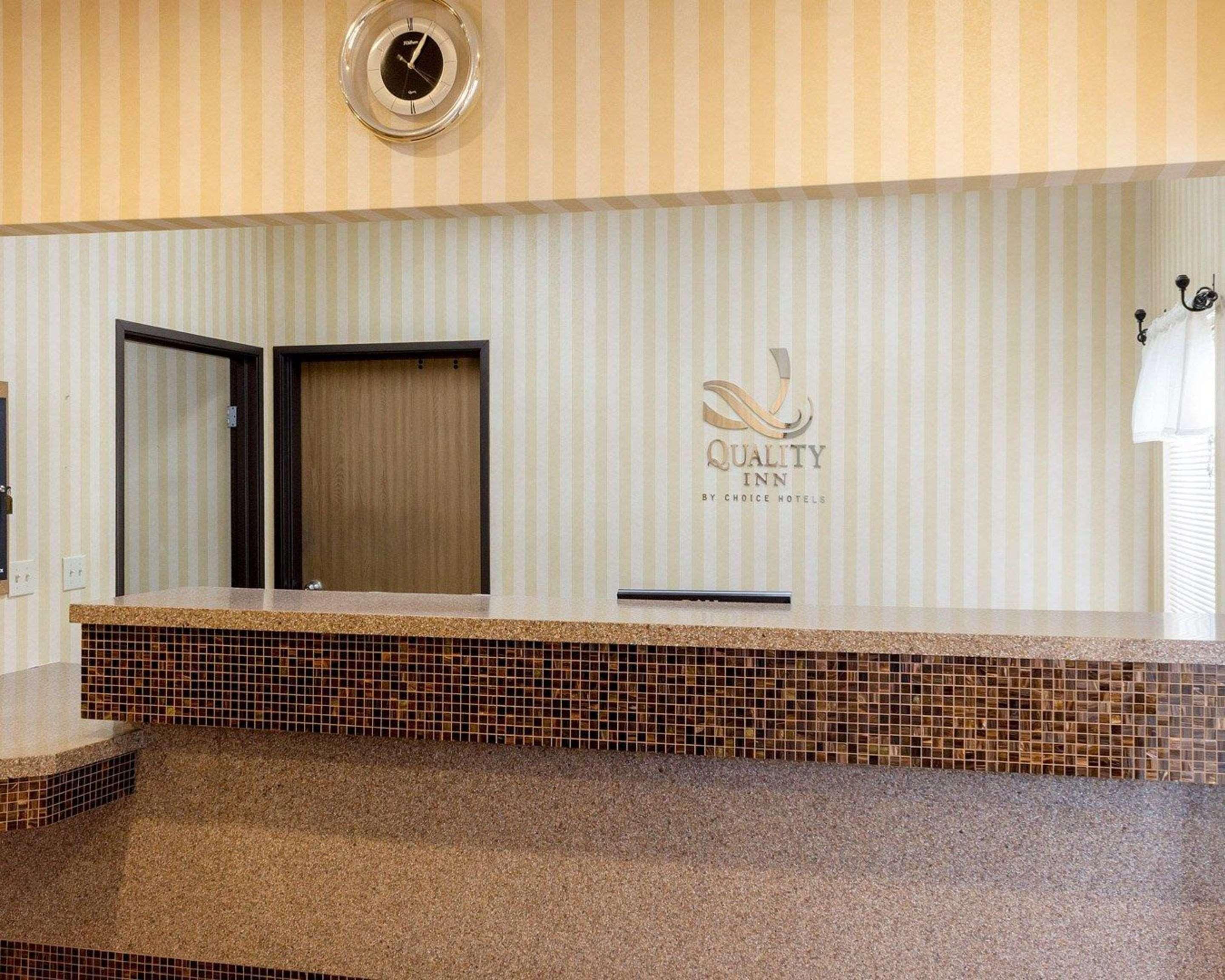 Quality Inn Brookings-University Luaran gambar